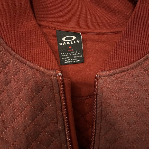 Oakley red bomber jacket - great shape - size m - Picture 4 of 5